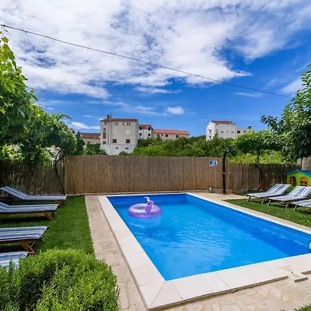 Em Stobrec Croatia * スプリト