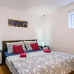 Em Stobrec Croatia Apartamento *