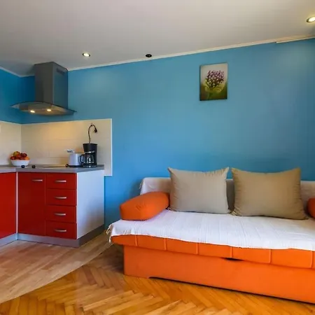 Em Stobrec Croatia Апартаменти *